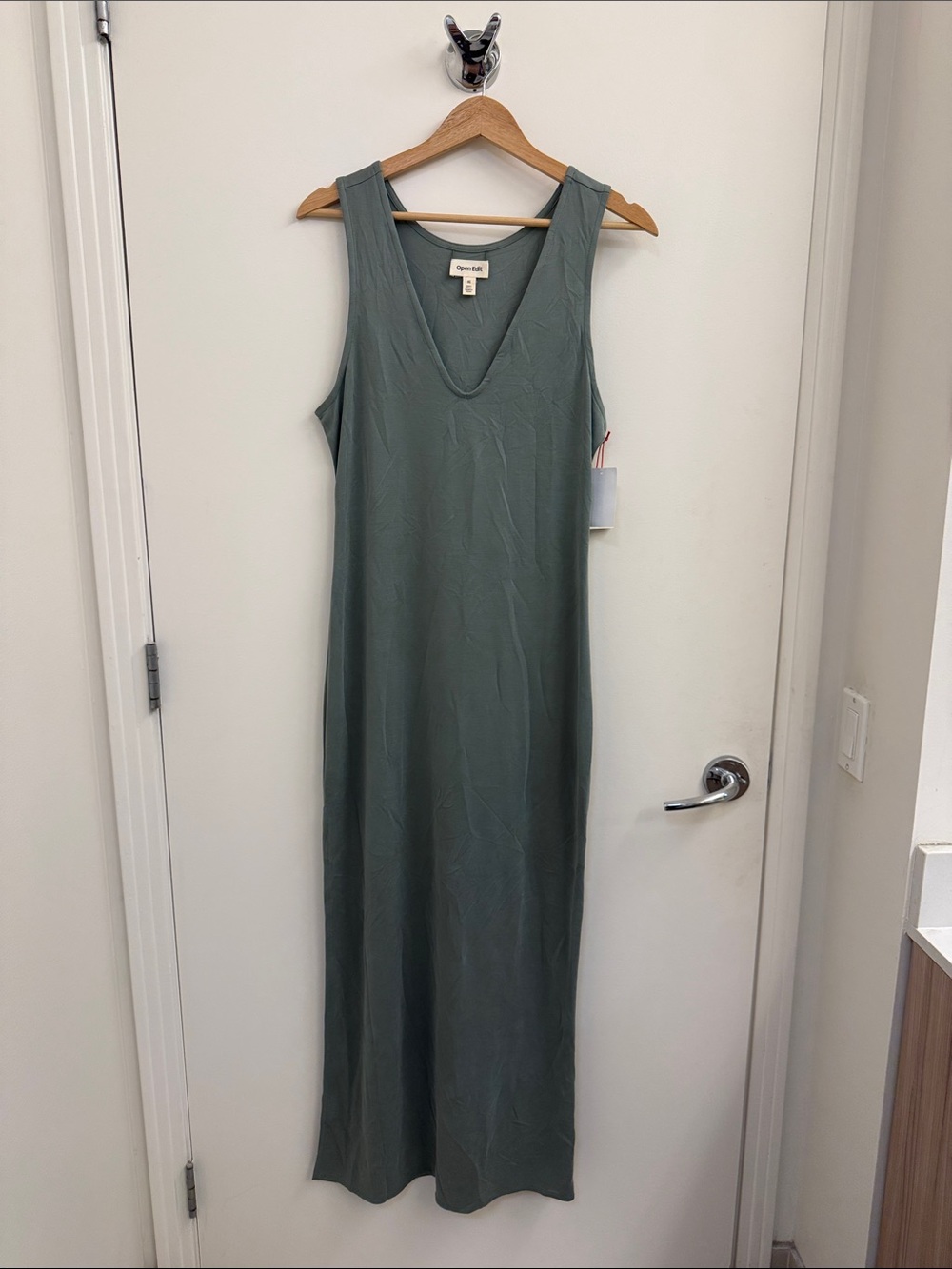 NWT XS Sleeveless V-Neck Maxi Dress in Sage Green by Open Edit